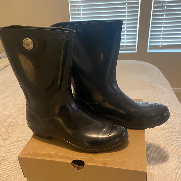 Black Ugg Rain Boots - Picture 2 of 4